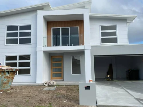 A premium home painted by Kenny's Painting on the Gold Coast